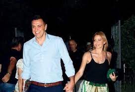 Η τζένη μπαλατσινού γεννά σε 2 μήνες. Basilhs Kikilias Apokalypse Pote Gennaei H Tzenh Mpalatsinoy Mononews