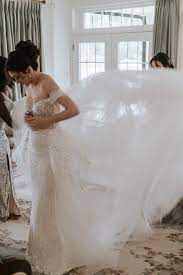 Lace wedding dresses are as elegant as they are timeless and graceful. Nostalgic Vintage Inspired Ottawa Wedding At The Chateau Laurier Junebug Weddings