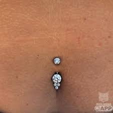 Healed Navel With A Leroi Cluster Pierced By Sarah Blackcat Sarah Belly Button Rings Jewelry Tattoos And Piercings