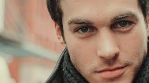 In the promo for episode 6×22, we spy a…. Petition Julie Plec And Co Bring Chris Wood Back On Tvd Change Org