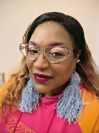 Vooglam Glasses and Danyale Frame for Stylish Street Fashion