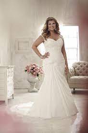 Embroidered Lace Appliques Adorn The Side Gathered Dropped Waist Bodice With Sweethea Drop Waist Wedding Dress Perfect Wedding Dress Wedding Dresses Plus Size