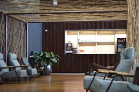 We discuss general lounge benefits as outlined by the terms of service for each card. Airport Lounges In India You Can Access With Your Credit Card