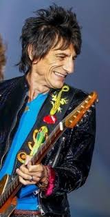 Rolling stones: 660 ideas to save today from "The rolling stones"