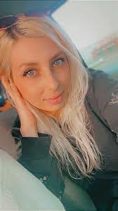 Brittany Linehan's Instagram, Twitter & Facebook