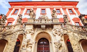 Ražotne rīgā, bauskas ielā 143. Troja Palace Prague City Gallery