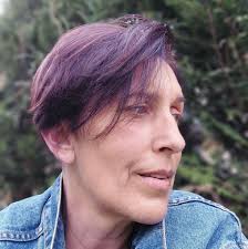 🎉 Après 40 ans de dévouement, le Dr Jean-Luc Fraipont, vétérinaire et  cofondateur de notre clinique, prend une retraite bien méritée. Un BBQ a  été organisé à la clinique pour marquer cette