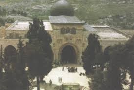 Ada yang percaya masjid ini dibina oleh jin melihat. Masa Kelam Masjidil Al Aqsa Republika Online