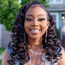 Elise Sterling's Instagram, Twitter & Facebook