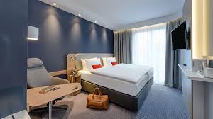 At holiday inn express® hotels we keep it simple and smart. Holiday Inn Express Gottingen Success Hotel Group