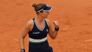 La rosarina enfrentará a sara sorribes tormo en la primera ronda del @wta 500, torneo que abrirá la temporada femenina el próximo 6 de. French Open 2020 Nadia Podoroska Stuns Elina Svitolina In Latest Huge Upset At Roland Garros Eurosport