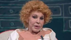 È una delle artiste italiane dalla carriera più longeva: Ornella Vanoni Biografia Eta Figli Marito E Dove Abita
