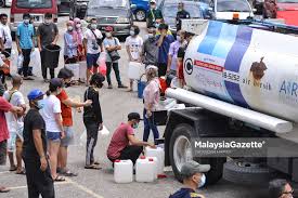 Gangguan bekalan air tidak berjadual bermula jam 10 pagi tadi susulan pencemaran sumber air mentah di sungai selangor. Gangguan Bekalan Air Tidak Berjadual Di Lembah Klang Bermula 6 Petang Ini