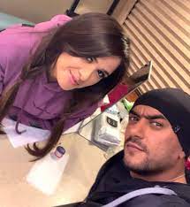 رياضته المفضلة هي تم نشر الكثير من الصور لكل من أحمد العوضي و ياسمين عبد العزيز وكانت الصور بها الكثير من التقارب الجسدي لهما معا، كما. ÙŠØ§Ø³Ù…ÙŠÙ† Ø¹Ø¨Ø¯ Ø§Ù„Ø¹Ø²ÙŠØ² ØªØ¯Ø¹Ù… Ø§Ù„Ø¨Ø·ÙˆÙ„Ø© Ø§Ù„Ø£ÙˆÙ„Ù‰ Ù„Ø²ÙˆØ¬Ù‡Ø§ Ø£Ø­Ù…Ø¯ Ø§Ù„Ø¹ÙˆØ¶ÙŠ Ø§Ù„ÙˆØ·Ù† Ø§Ù„Ø®Ù„ÙŠØ¬ÙŠØ©