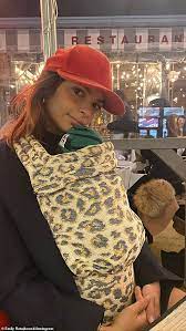 On sunday, she shared a gorgeous snap of herself cradling her little one. Emily Ratajkowski Cradles Newborn Baby Sylvester While Out In New York Daily Mail Online