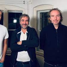 Ob das ein gewinn für das publikum ist? Jan Bohmermann Und Deniz Yucel Treffen Sich Bei Fest Flauschig Kritik Der Spiegel