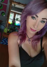 Absolutely gorgeous sunrise over Lake Erie captured by Lisa Naumann! 🌅  Hope you enjoy the milder temperatures today while they last! 🌡️