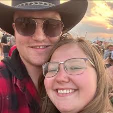 How to install a ceiling light?