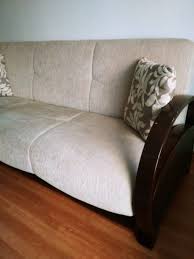 Koltuk ve kanepe modelleri konforlu ve şık tasarımları ile yaşam alanlarınızı güzelleştiriyor. 2 Adet Bellona Rahat Ahsap Kollu Kanepe Modelleri Ve Fiyati Dekopasaj