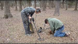Kurt scores an early silver coin on a short hunt. Metal Detecting Tennessee Finds Civil War Camp Relics You Ll Never Believe What Was Found Youtube