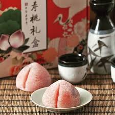 香港英尼美食 寿桃是中国神话中可使人延年益寿的桃子神异经东北有树 焉高五十丈其叶长八尺广四五尺名曰桃其子径三尺二寸小狭核食之令人知寿沈大成寿桃糕点点心馒头老人生日寿宴回礼馒头寿桃包诞生礼