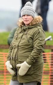 Zara tindall, the daughter of princess anne and mark phillips, welcomed a baby boy on sunday with her husband, mike. Zara Phillips Has Given Birth To A Baby Girl Daily Mail Online