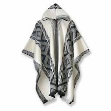 Leve Baby Alpaca De La Com Capuz Poncho Unissex Pulover Feito A Mao No Equador Ebay Poncho Hooded Poncho Baby Alpaca