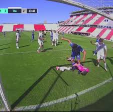 Neste campo, o histórico de confrontos diretos é favorável à equipe da casa, que registra 3 confrontos ganhos nos recentes 3 confrontos. 9az5 Oilk9dpgm