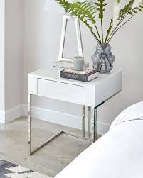Free delivery over £40 to most of the uk great selection excellent customer service find everything for a beautiful home. Noah White Gloss Textured Bedside Table Danetti