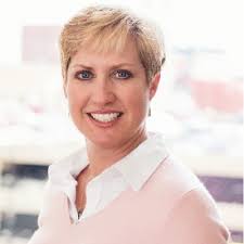 Stephanie Heinle's Instagram, Twitter & Facebook