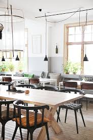 Black Ikea Ps 2012 Chairs And White Melltorp Tables Mixed With Vintage And Desig Ic Mekan Fikirleri Urun Tasarimi Ev Icin