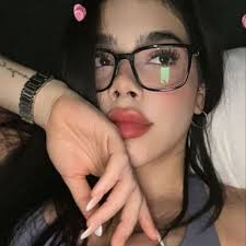 Roberta Moon (@Anna03954142)