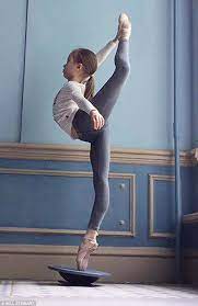 Pencil, graphite on white paper measurements of paper i've always wanted to be as flexible as this, but i don't think it will happen lol. Russian Ballerina Wins Over Thousands Of Fans With Her Moves Daily Mail Online