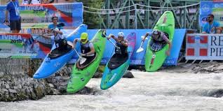 The 2001 championships were scheduled to take place in ducktown, tennessee (east of chattanooga) from 20 to 23. Extreme Canoe Slalom Feiert Bei Der Em Sein Debut