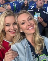 Shannon Farren (@shannonfarren) · Instagram photos and Reels