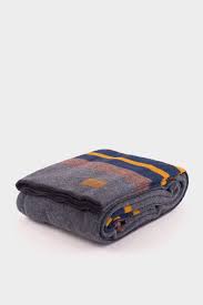 Posts about yakima camp blanket written by pendletonwoolenmills. Pendleton Yakima Camp Blanket Lake Academy Co Store