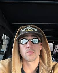 LIFE IS SHORT… The moment I truly realized that was the moment I truly  started living. Now, every single day I give everything I have. Chances,  risks, saying YES, meeting people, helping