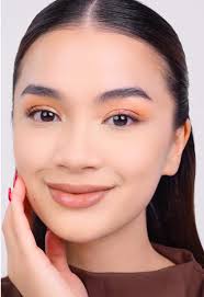 Rutin Makeup Flawless dengan Concealer dan Compact Powder