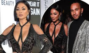 Lewis hamilton spent the day with nicole scherzinger's nieces. British Fashion Awards 2019 Nicole Scherzinger Reunites With Ex Lewis Hamilton Daily Mail Online
