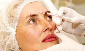 Llegamos al punto que probablemente más os interese, la probabilidad de que surjan problemas y efectos secundarios. Botox Las 12 Cosas Que Debes Saber