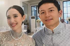 Bersahabat Sejak Kecil? Begini Perjalanan Cinta Rio Haryanto dan Athina  Papadimitriou yang Kini Sudah Bagikan Foto Prewedding