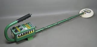 Fisher is the world's oldest metal detector manufacturer, started by gerhard fisher in the early 1930's. Vintage Metal Detectors Legendary Detectors Of The 60s Through 80s Detect History