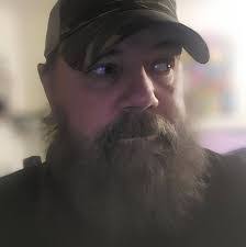 Erin Toscano's Instagram, Twitter & Facebook