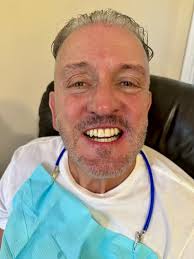 Mobile teeth whitening service available