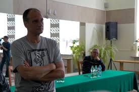 W czwartek 4 lutego z tvn24 pożegnał się także szymon jadczak. Kukiz Do Hofmana P O Cie Dziennikarz Tvn Twierdzi Ze Padly Takie Slowa Wmeritum Pl
