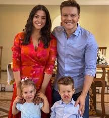 letra de ai se eu te pego com michel teló. Thais Fersoza Se Muda Com Familia Para Nova Mansao No Rio De Janeiro Recomeco