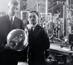 1931 dr irving langmuir of ge shows king prajadhipok of siam