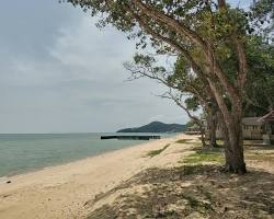 Gambar Pantai Pasir Panjang Singkawang