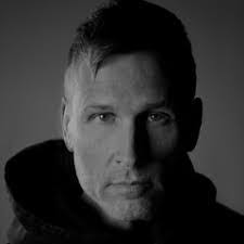 Rena Leone's Instagram, Twitter & Facebook