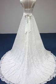 More images for hochzeitskleid taupe » Ihr Hochzeitskleid Um Eine Lange Silhouette Zu Schaffen Gillne De